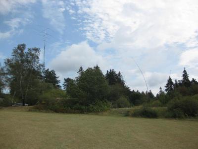 Das Antennenfeld von DK0AY/p bei Sturm